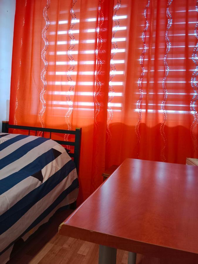 La Madriguera Bed & Breakfast Raszyn Exterior foto